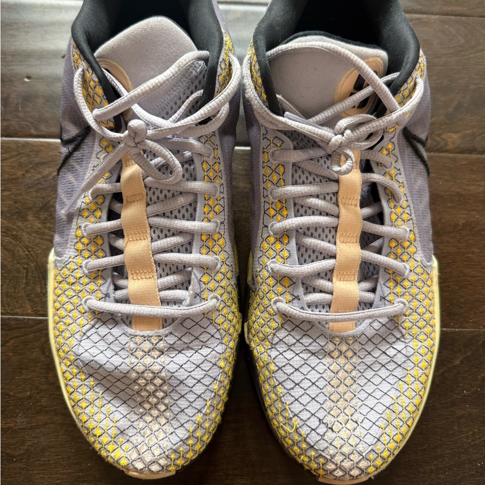 Nike Sabrina 1 "Spark"